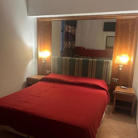 Terminal Guest House 24 Roma Esterno foto
